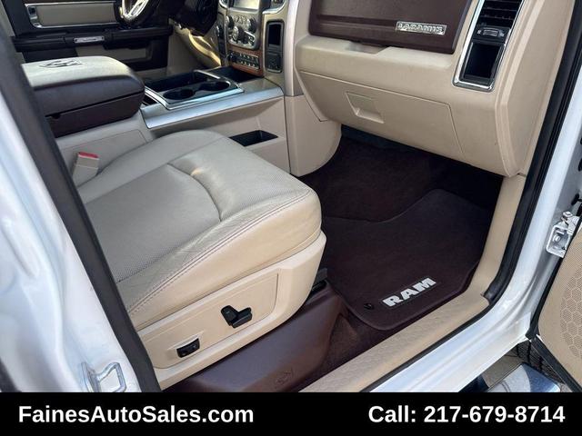 Photo of 2013 Bright White Clearcoat RAM 2500
