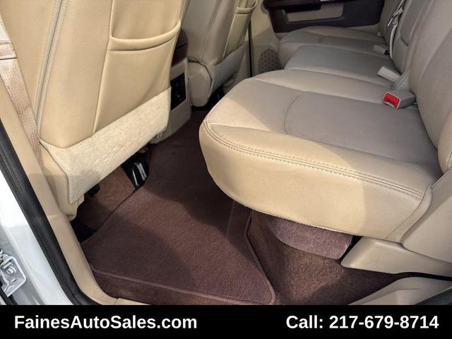 Photo of 2013 Bright White Clearcoat RAM 2500