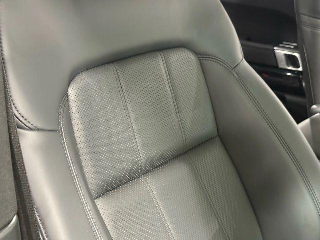 Photo of 2019 Santorini Black Land Rover Range Rover Sport