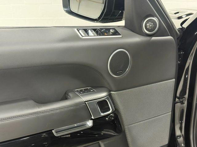 Photo of 2019 Santorini Black Land Rover Range Rover Sport