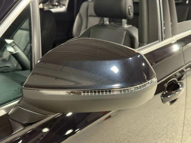 Photo of 2019 Orca Black Metallic Audi Q7