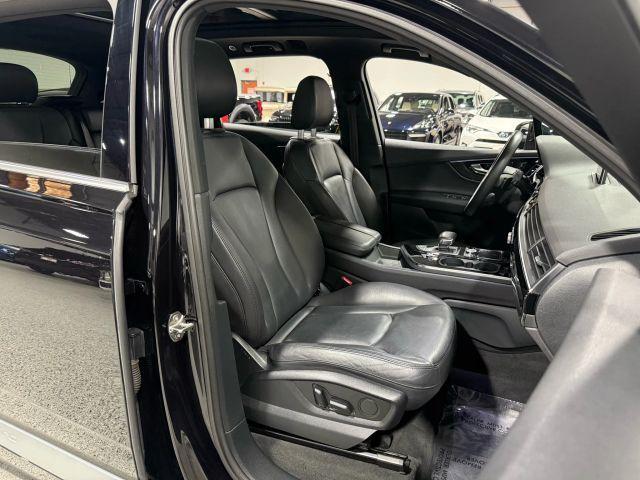 Photo of 2019 Orca Black Metallic Audi Q7