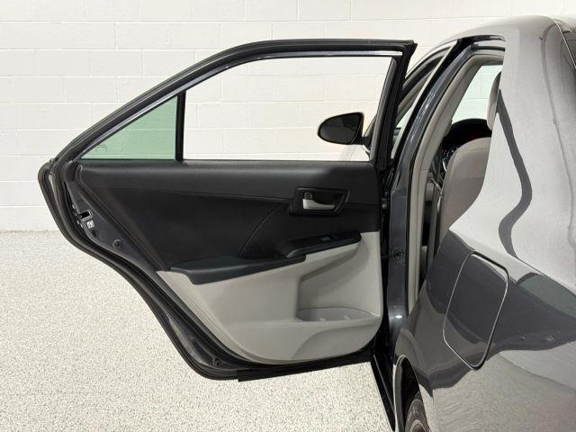 Photo of 2012 Gray Toyota Camry