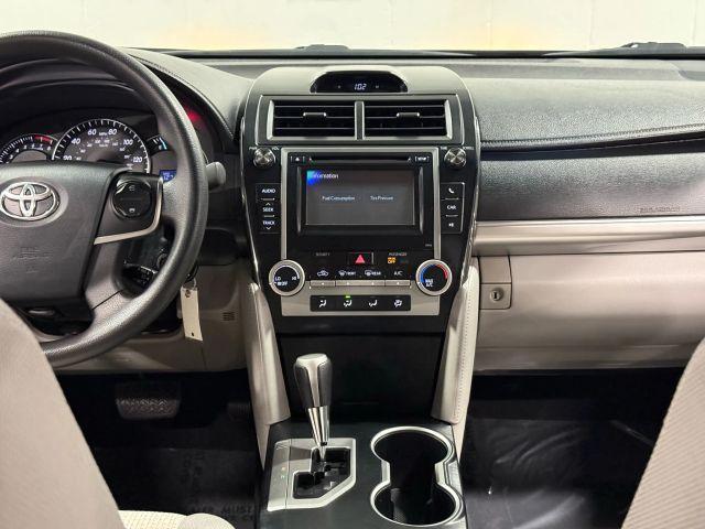 Photo of 2012 Gray Toyota Camry