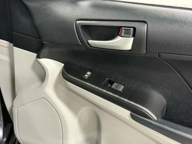 Photo of 2012 Gray Toyota Camry