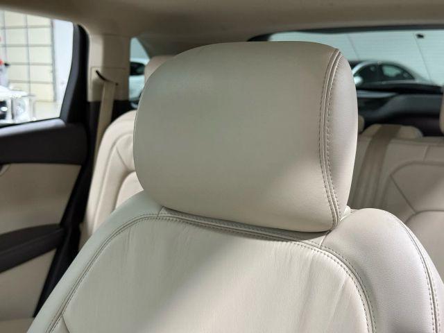 Photo of 2018 Black Lincoln MKX