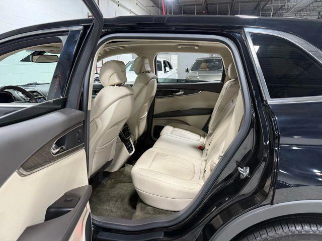 Photo of 2018 Black Lincoln MKX