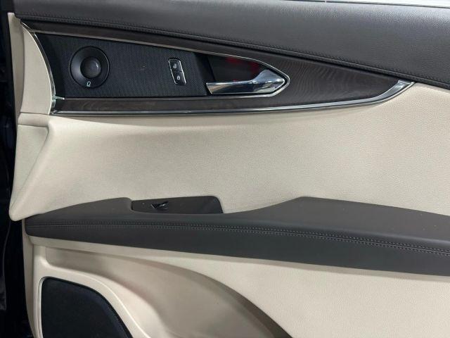 Photo of 2018 Black Lincoln MKX