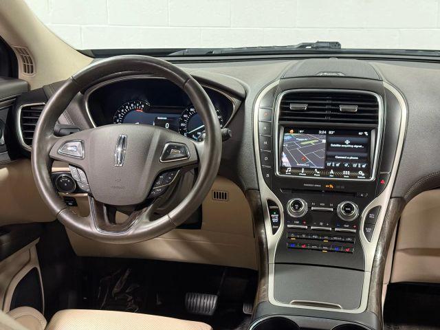 Photo of 2018 Black Lincoln MKX