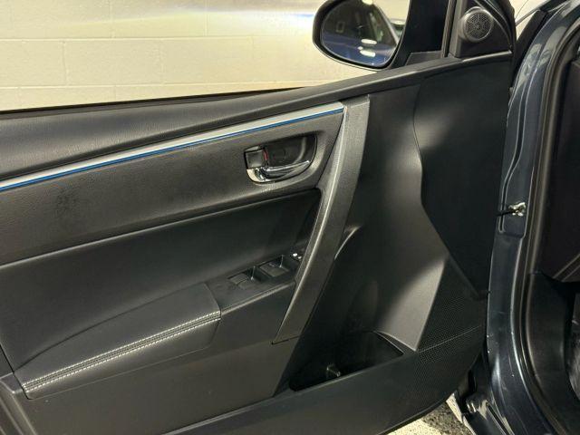 Photo of 2016 Gray Toyota Corolla