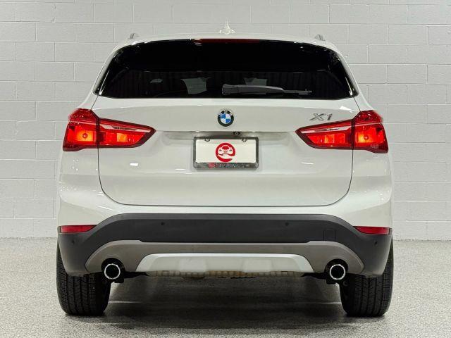 Photo of 2017 White BMW X1