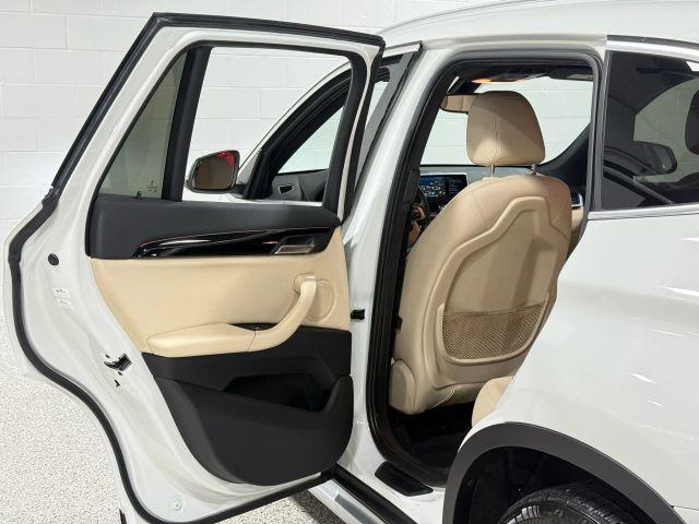 Photo of 2017 White BMW X1
