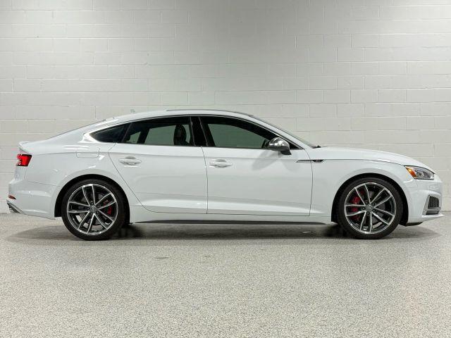 Photo of 2018 Glacier White Metallic Audi S5