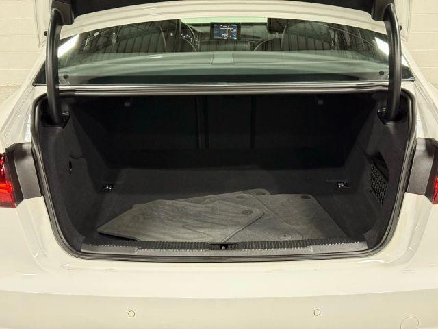 Photo of 2018 Ibis White Audi A6