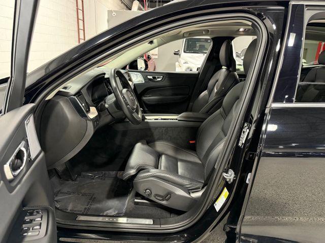 Photo of 2018 Black Volvo XC60