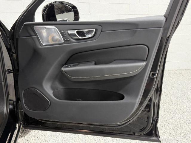 Photo of 2018 Black Volvo XC60