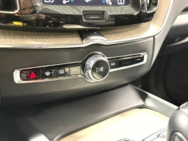 Photo of 2018 Black Volvo XC60
