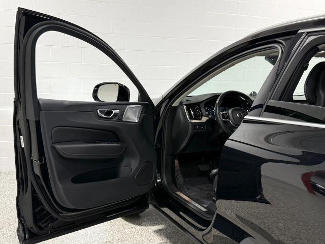 Photo of 2018 Black Volvo XC60