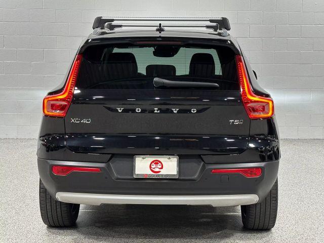 Photo of 2019 Black Volvo XC40
