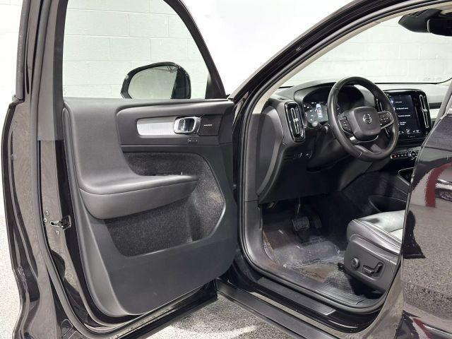 Photo of 2019 Black Volvo XC40
