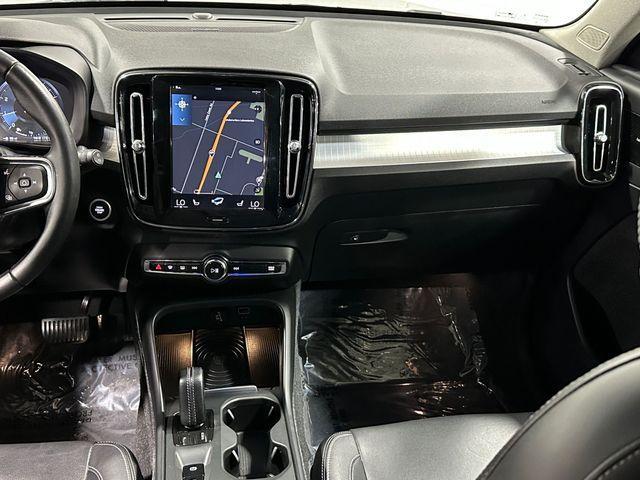 Photo of 2019 Black Volvo XC40