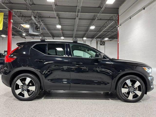 Photo of 2019 Black Volvo XC40