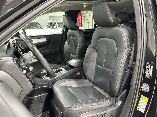 Photo of 2019 Black Volvo XC40