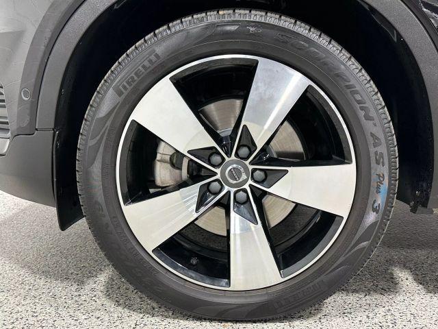 Photo of 2019 Black Volvo XC40