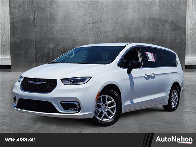 2024 Chrysler Pacifica