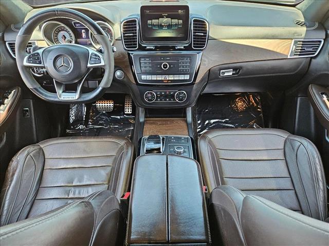 Photo of 2017 Brilliant Blue Metallic Mercedes-Benz AMG GLE 63