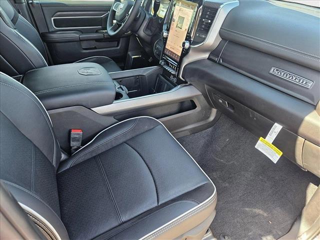 Photo of 2025 Granite Crystal Metallic Clearcoat RAM 2500