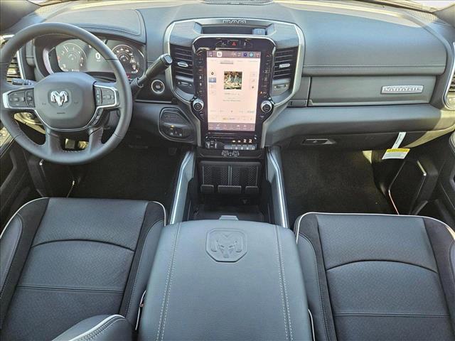Photo of 2025 Granite Crystal Metallic Clearcoat RAM 2500