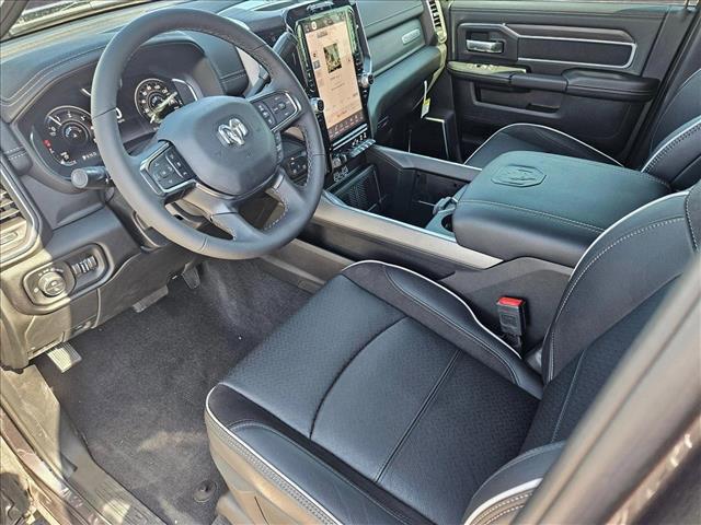 Photo of 2025 Granite Crystal Metallic Clearcoat RAM 2500
