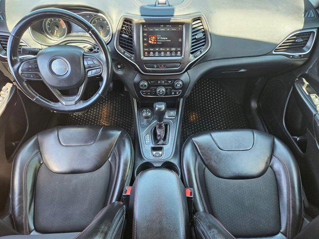 Photo of 2020 Velvet Red Pearlcoat Jeep Cherokee