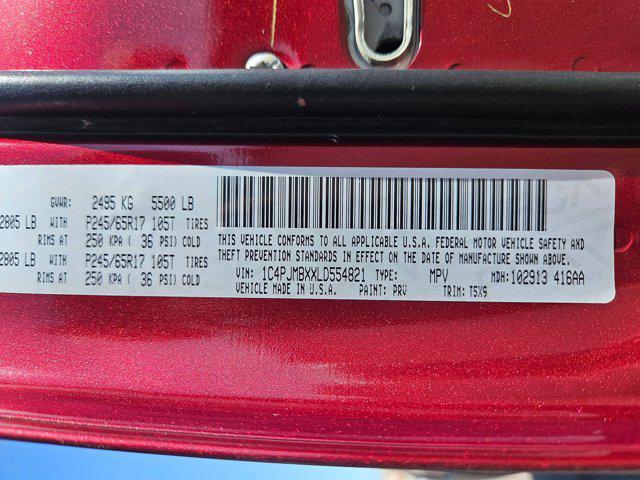 Photo of 2020 Velvet Red Pearlcoat Jeep Cherokee