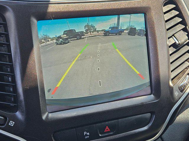 Photo of 2020 Velvet Red Pearlcoat Jeep Cherokee