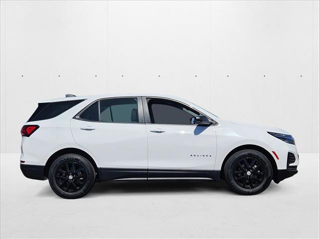 Photo of 2023 Summit White Chevrolet Equinox