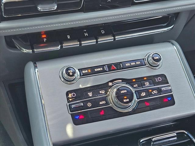 Photo of 2020 Infinite Black Metallic Lincoln Aviator