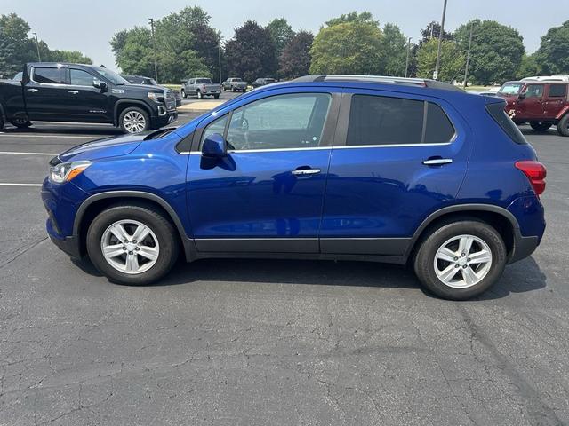 Photo of 2017 Blue Topaz Metallic Chevrolet Trax