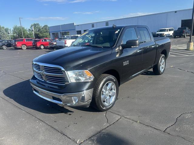 Photo of 2018 Brilliant Black Crystal Pearlcoat RAM 1500