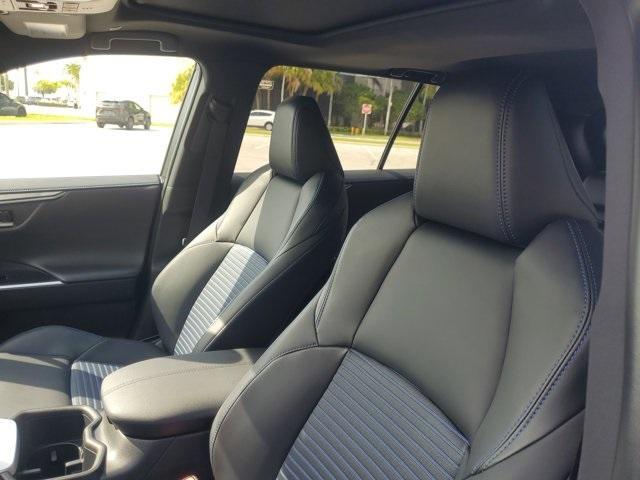 Photo of 2024 Midnight Black Metallic Toyota RAV4 Hybrid