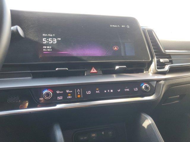 Photo of 2023 Everlasting Silver Kia Sportage