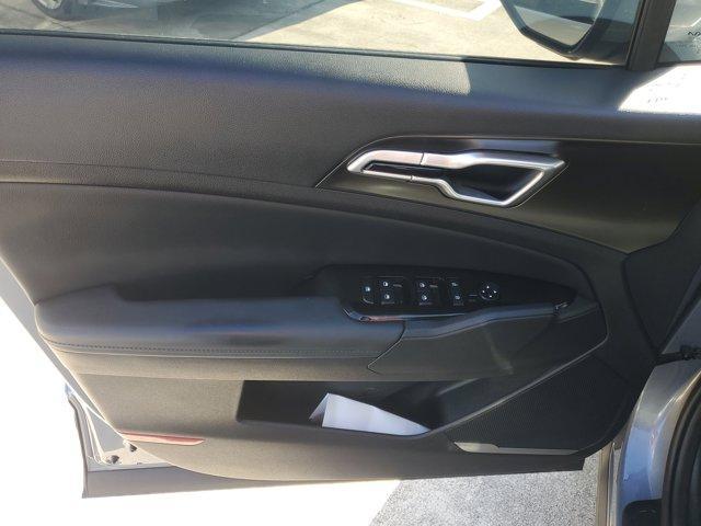 Photo of 2023 Everlasting Silver Kia Sportage