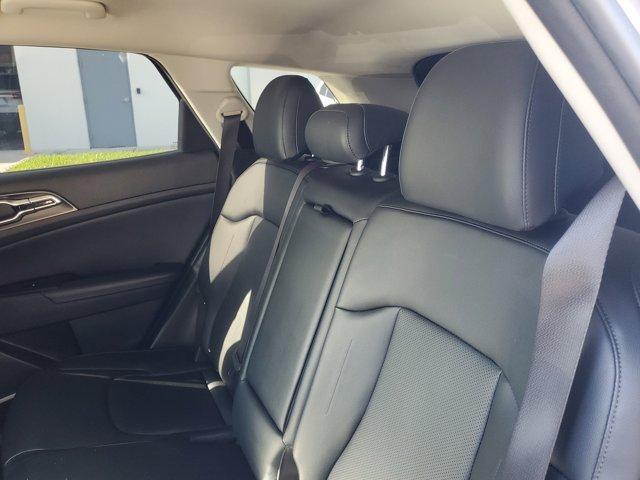 Photo of 2023 Everlasting Silver Kia Sportage