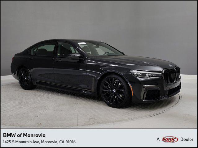 2022 BMW 740