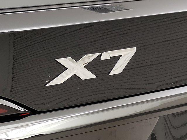 Photo of 2026 Black Sapphire Metallic BMW X7