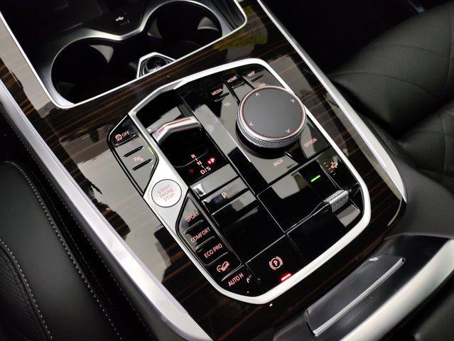 Photo of 2026 Black Sapphire Metallic BMW X7