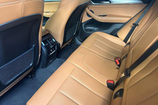 Photo of 2022 Phytonic Blue Metallic BMW X4
