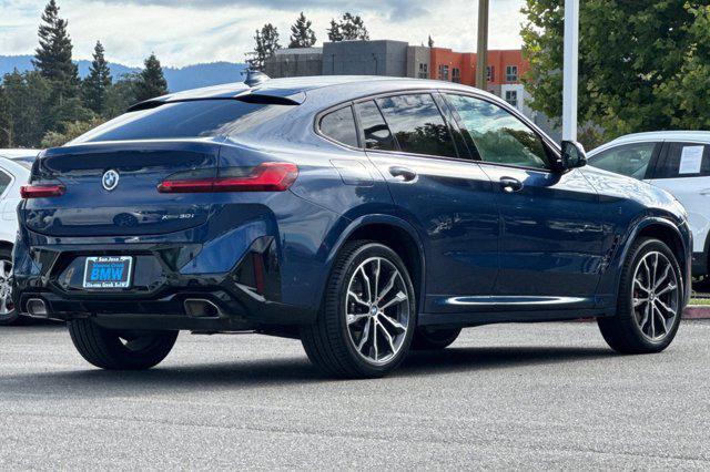 Photo of 2022 Phytonic Blue Metallic BMW X4