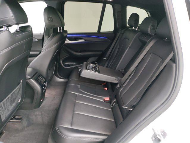 Photo of 2022 Mineral White Metallic BMW X3